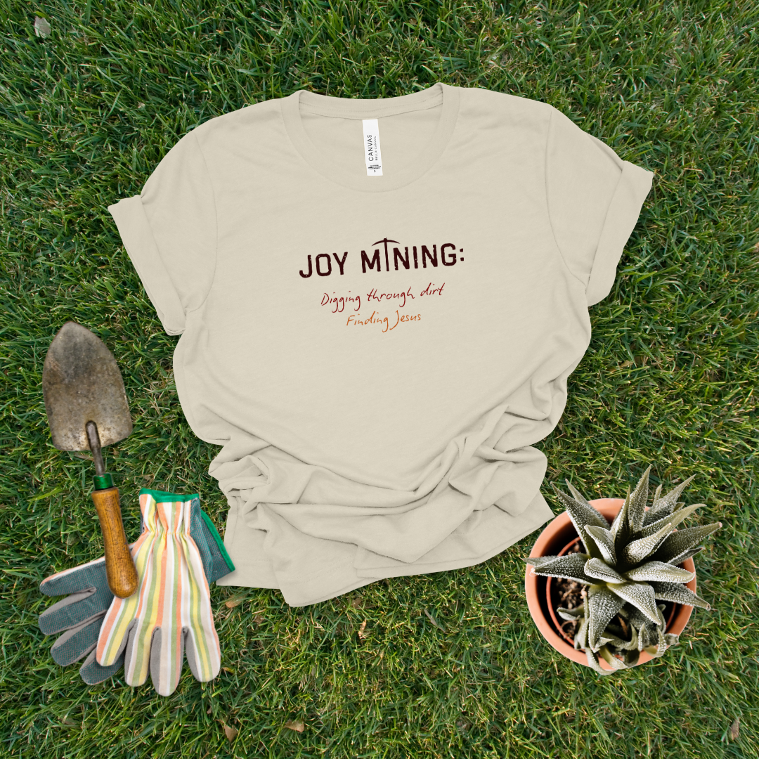 Joy Mining Digging Jesus T-Shirt | Matthew 13:44