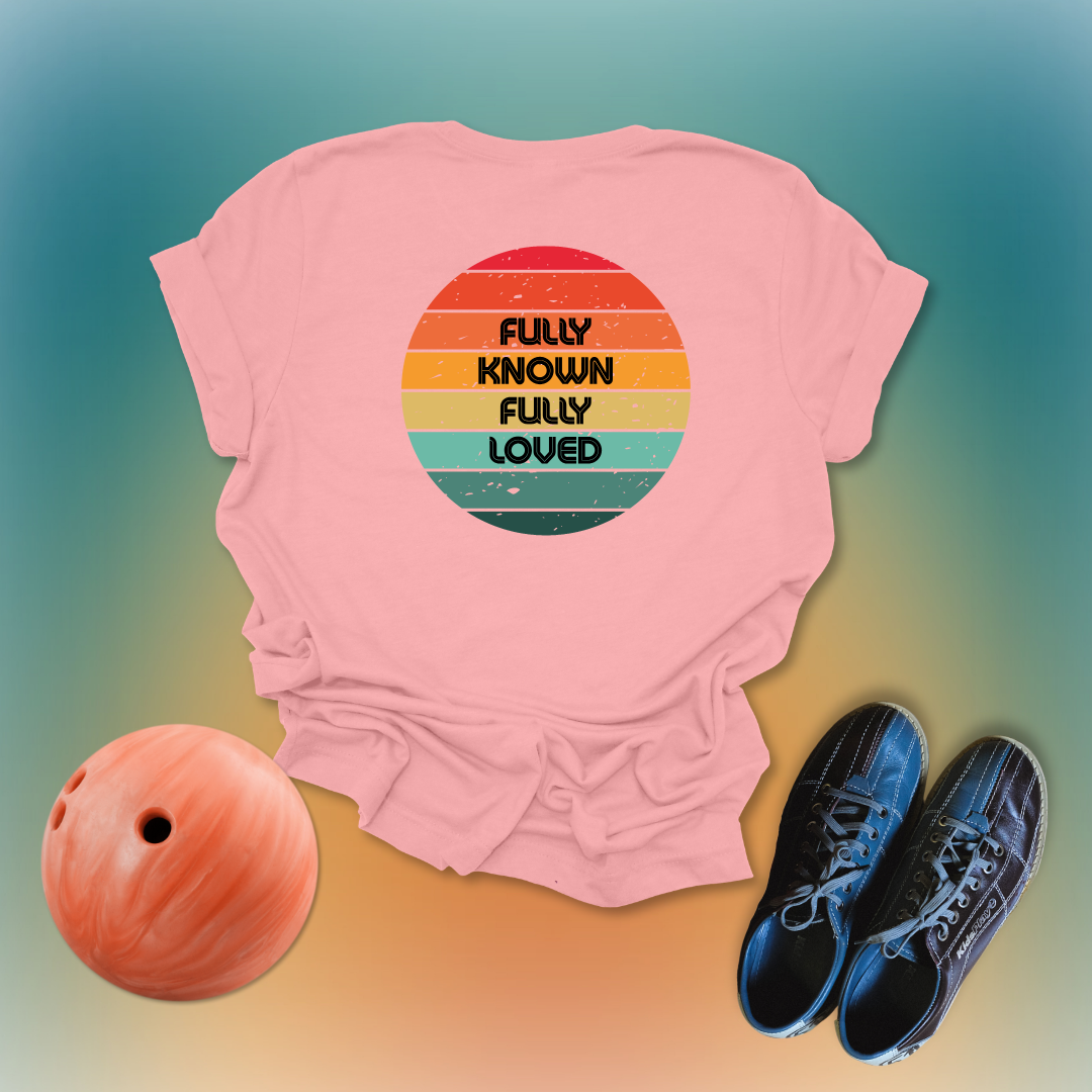 Fully Known, Fully Loved Retro Rainbow T-Shirt Black | 1 Corinthians 13:12 + Jeremiah 31:3