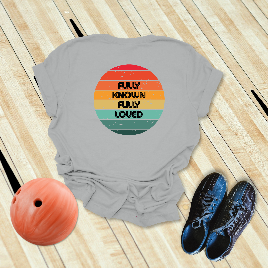Fully Known, Fully Loved Retro Rainbow T-Shirt Black | 1 Corinthians 13:12 + Jeremiah 31:3